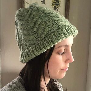 Green Hand Knit Beanie 100% Wool